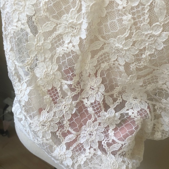Lace top - Picture 3 of 7